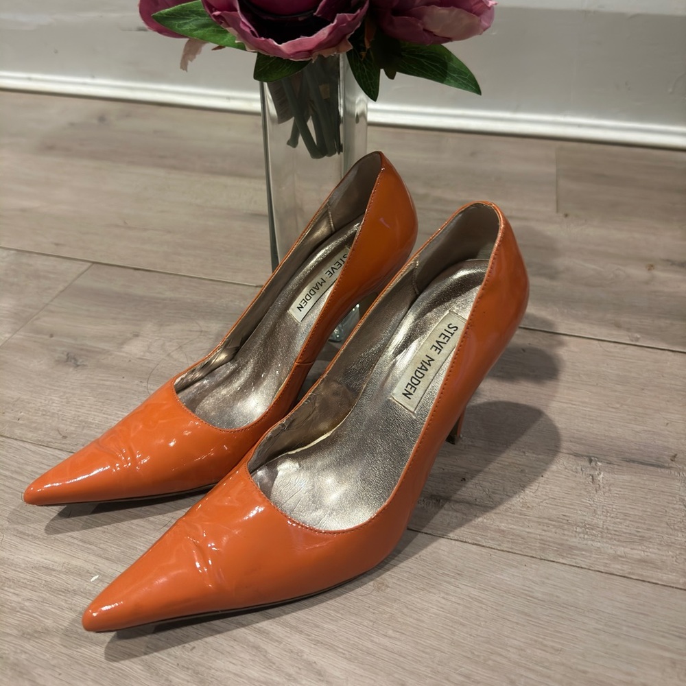Steve Madden Orange Heels - Picture 3 of 5